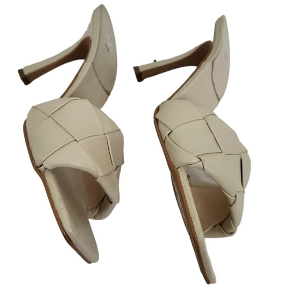 Vince Camuto Brelanie Ivory Leather Heels - Picture 4 of 7